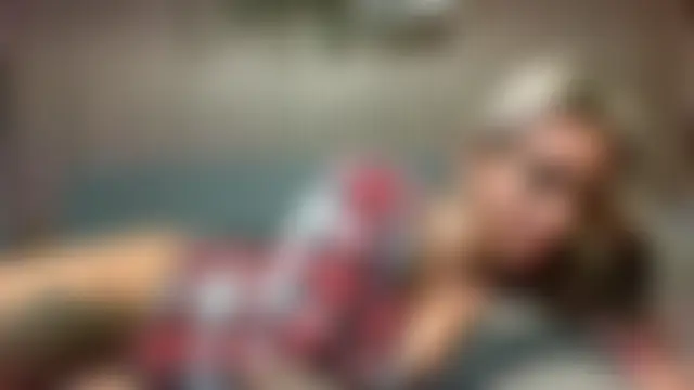 poppyinga1 Adlı Modelin Canlı Sohbet Odası