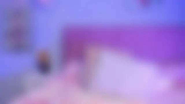 ela_petit's Live XXX Chat