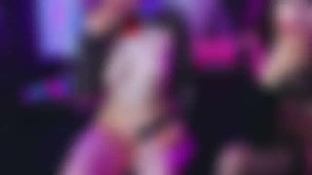 SAKURA_DREAMCORE: διαδικτυακό σόου στην κάμερα