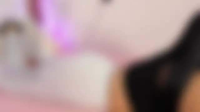 Amoura_ 现场XXX聊天