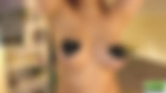 Eileen_Burton Adlı Modelin Web Kamerası Şovu