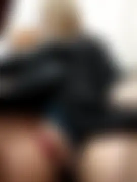 Office_Albertina Show in webcam