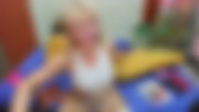 FlirtyMary Show in webcam