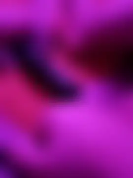 Lona_Hot: διαδικτυακό σόου στην κάμερα