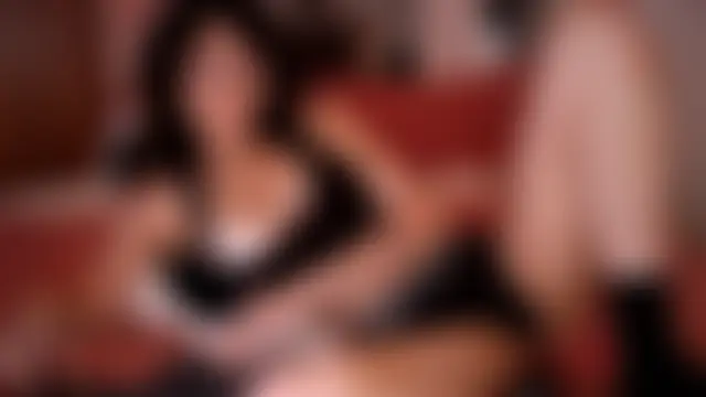 Show modela GennaJames na web-kameri