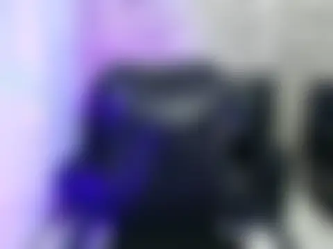 paula_ross_'s Live Chat Room