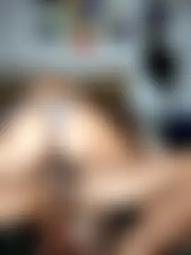 Simone_Miller: διαδικτυακό σόου στην κάμερα