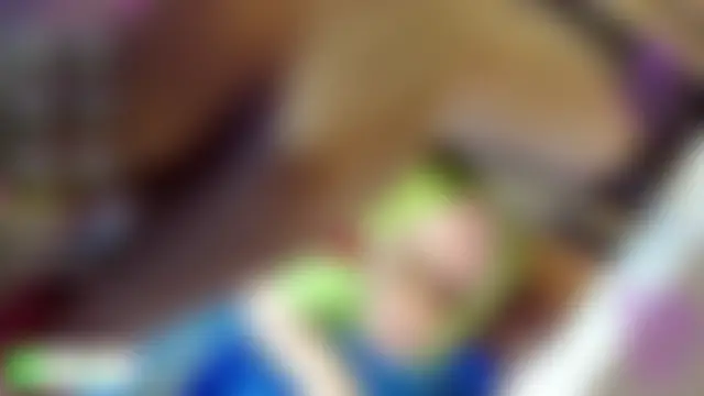 Tarah_Lewis Pertunjukan Webcam