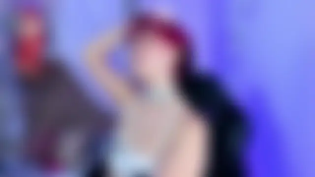 Pokazy przed kamerką – Leah_cherry