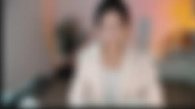 zhoulan-bb's Live Chat Room