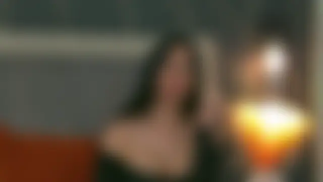 EmyLaveauのウェブカメラショー