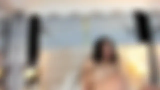 VictoriaKyros 现场聊天室