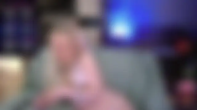 mischellemeow13's Live Chat Room