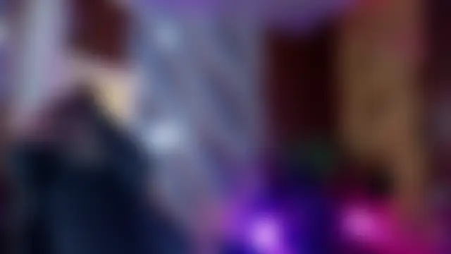 Maile_Tay's Live Chat Room