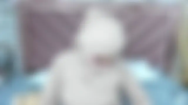 malek_zark2: διαδικτυακό σόου στην κάμερα