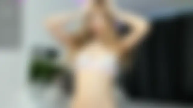 Pokazy przed kamerką – TaiteFairfield