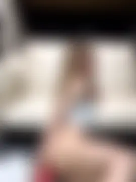 Show modela yu_femboy na web-kameri