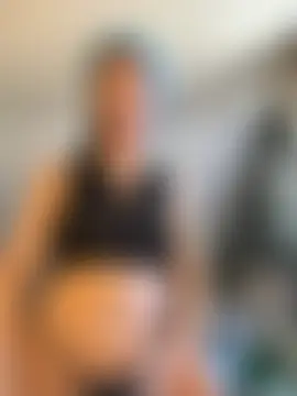 Pokazy przed kamerką – Saskia_xx