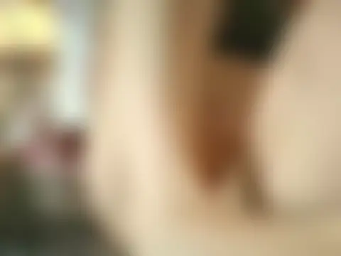 IberianMoonMK élő XXX-chatje