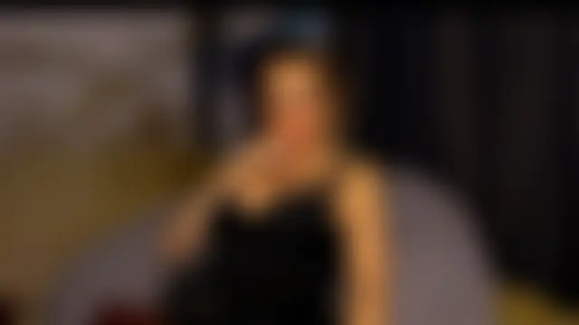 Pertunjukan Kamera Web Radmila_Queen_