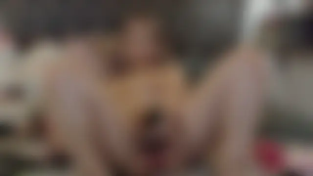 Pertunjukan Kamera Web yummymeily