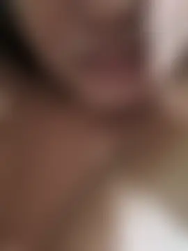 Luna-elle Live Chatraum