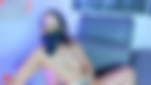 Jadde_hamad: διαδικτυακό σόου στην κάμερα