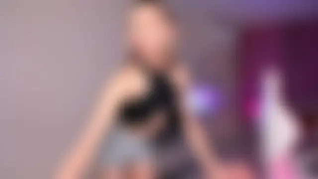 EllaCurtis Chat XXX in diretta