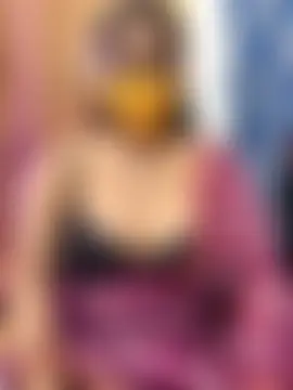 Pokazy przed kamerką – Poly_bhabi