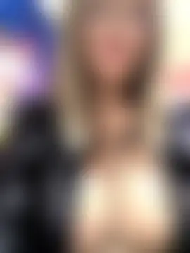 Pertunjukan Kamera Web Katy__A