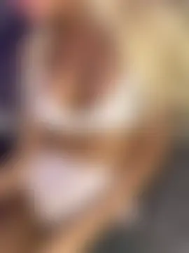 MaeBlonde 网络视讯表演