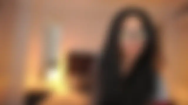 XXX chat uživo modela YunaYum