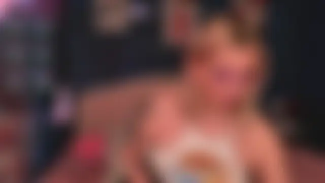 XXX chat uživo modela Crystal__Jull