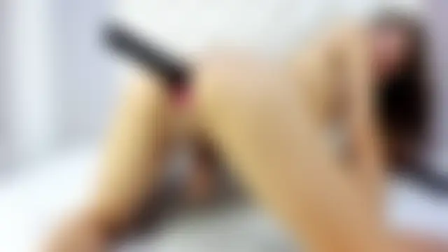 NICOLSKINNY1: διαδικτυακό σόου στην κάμερα