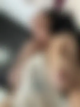 xoxo_sol élő XXX-chatje