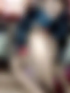 hottywife-03 Show in webcam