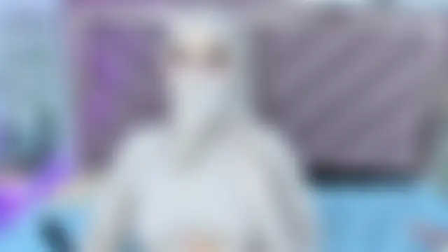 malek_zark2: διαδικτυακό σόου στην κάμερα