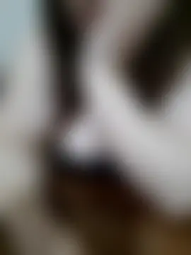 bazol_mamhon: διαδικτυακό σόου στην κάμερα