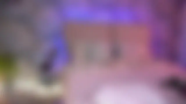 KiraRoxx webcam show