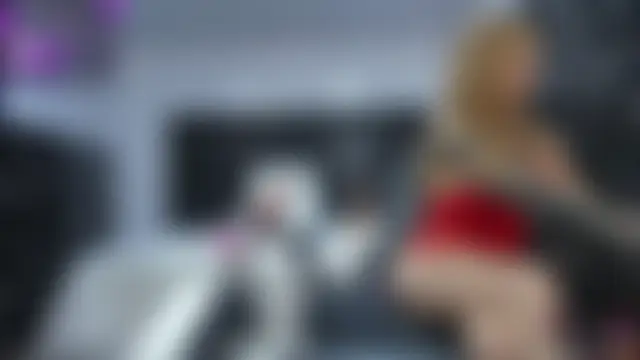 Ladyy_Scarlett Adlı Modelin Canlı XXX Sohbeti