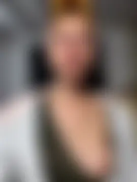 kylie_blck Pertunjukan Webcam