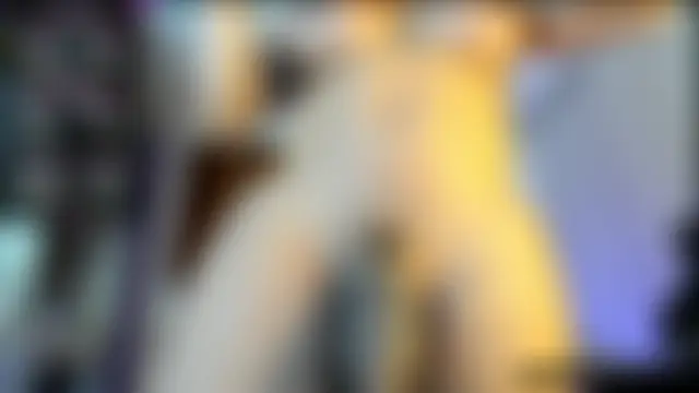 REAL_SCARLETBRIGHTn Webbikameraesitys