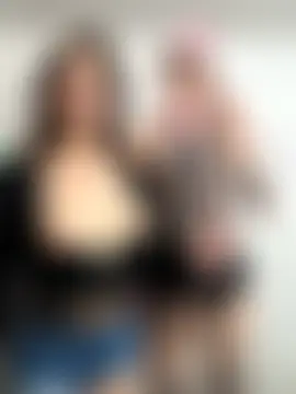 TsSophie_MsSarah's Webcam Show