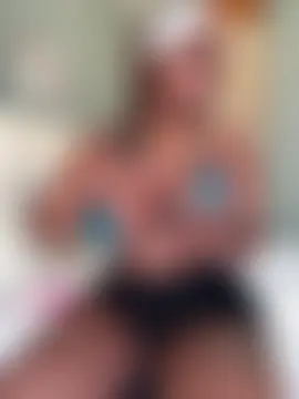 ZinaDomina 网络视讯表演