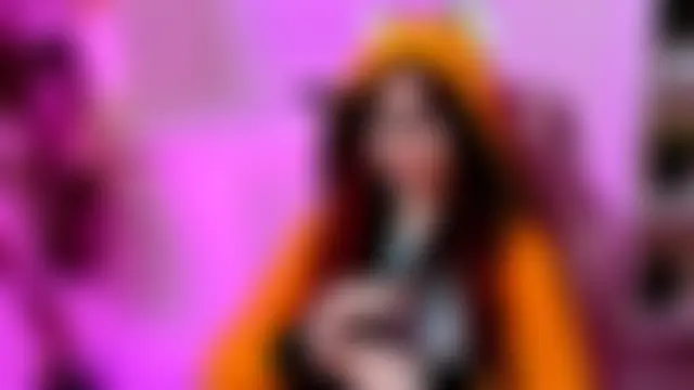 CarolGiggly Adlı Modelin Canlı XXX Sohbeti