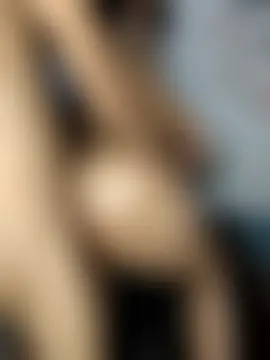 Hairy_-Kashish_C2C_69's Live Chat Room