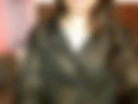 isha_here Show in webcam