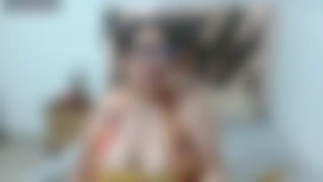 Pokazy przed kamerką – lindaesmeralda