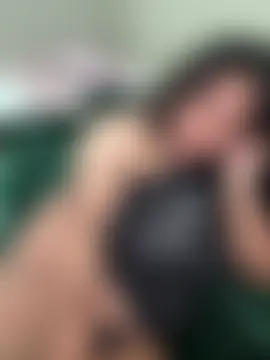 Angeliccreamyrican élő XXX-chatje