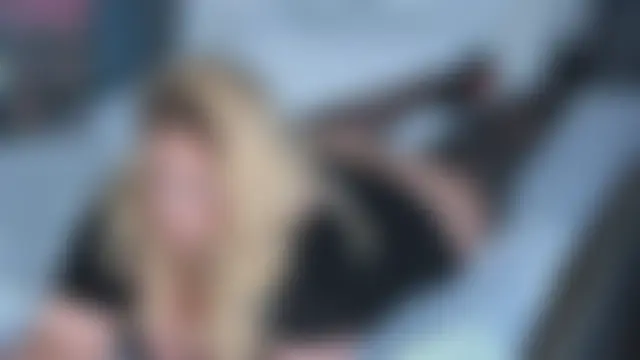 OndinaNoire webcam show